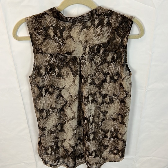 Chloe K. Snakeskin Patterned Blouse - Picture 5 of 6